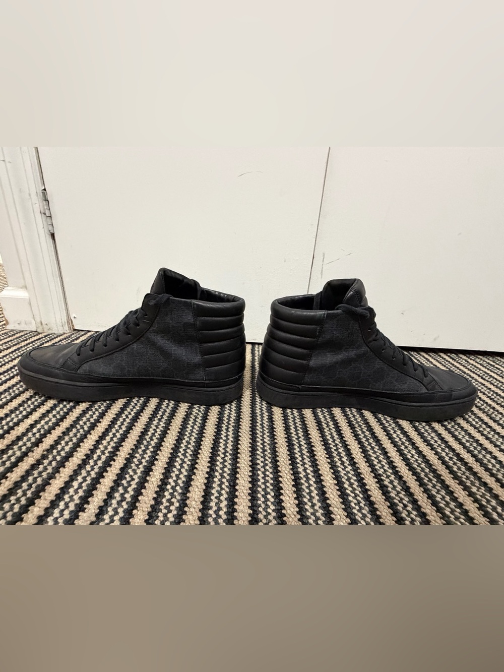Gucci Men's Black High-Top Logo-Print Sneakers - Picture 5 of 9